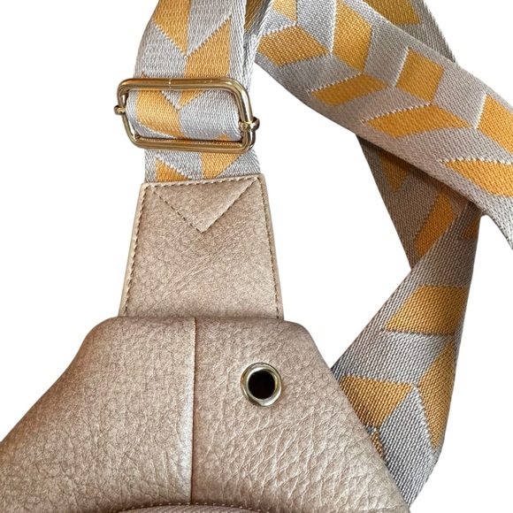 New Emperia Backpack PETA Vegan approved Faux Leather Bag Adjustable Straps - Picture 4 of 14